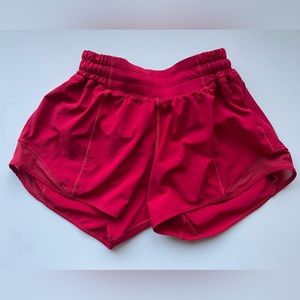 Lululemon Hotty Hot short - Size 2, 4” inseam
